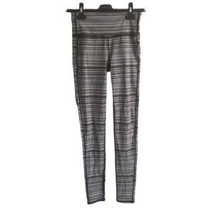 Athleta High Rise Stripe Chatauranga Leggings Tights Pants Black White S